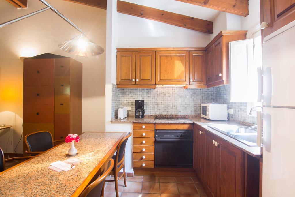 Club Pueblo Menorquin Apartment Ситадела Екстериор снимка