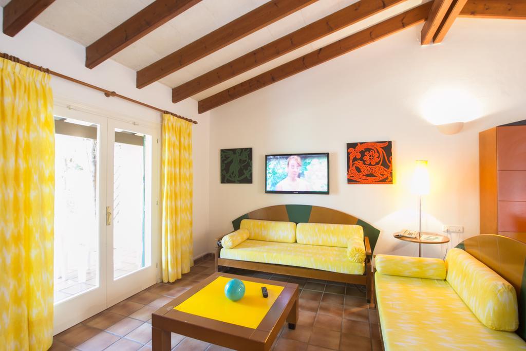 Club Pueblo Menorquin Apartment Ситадела Екстериор снимка